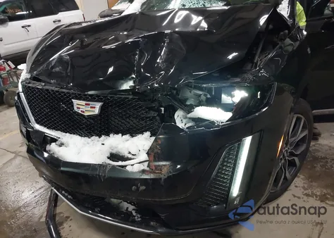 2021 Cadillac Xt6 Awd Sport z USA, uszkodzony, nr VIN 1GYKPGRS8MZ129844